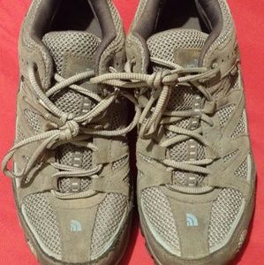 Womens northface hiking shoes
